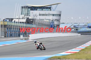 24 AJ1-0843-005