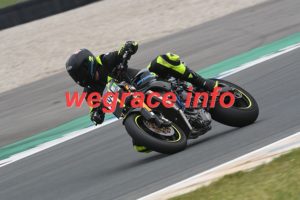 24 AJ1-1175-049