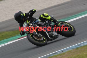 24 AJ1-1202-076