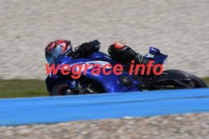 25AJ4-1061-052