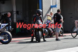 25AJ6-7074-521