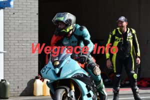 25AJ6-7272-698