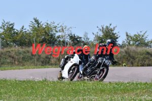 25MRC-6677-681