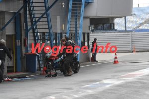 25AX3-1275-072