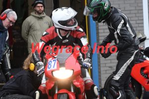25AX3-1391-176