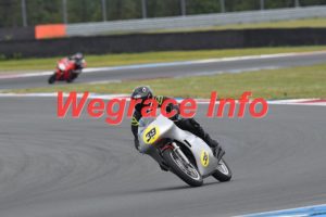 26AJ1-0927-035